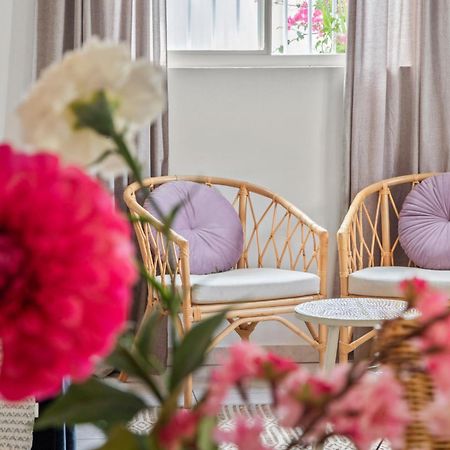 Tuk Tropical Boutique Resort Jan Thiel ウィレムスタッド エクステリア 写真