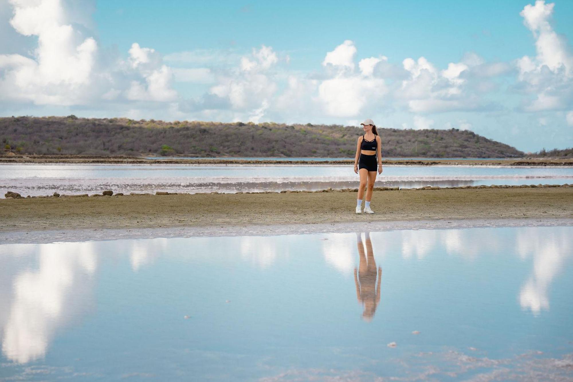 Tuk Tropical Boutique Resort Jan Thiel ウィレムスタッド エクステリア 写真